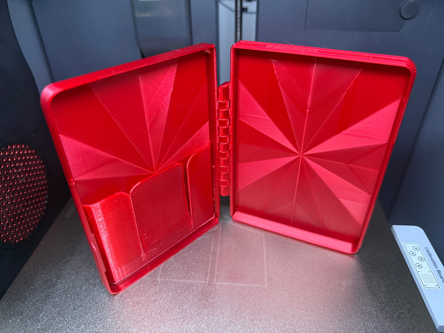 3D-Printed Geometric Passport Holder